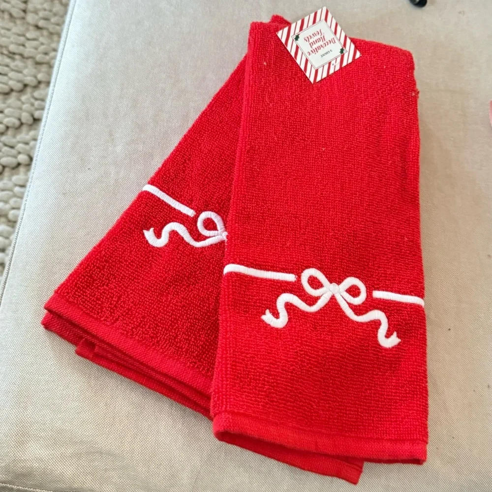 Target Bullseye Playground Red Bow Hand Towel Set White Bow 2025 NEW
